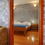 Petracie Drvenik (Split-Dalmatia)